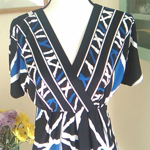 AB Studio Graphic Knit Dress - Picture 2 of 11